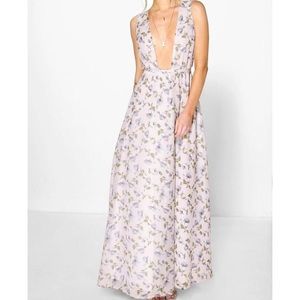 ✨NEW ✨Boohoo Floral wrap dress